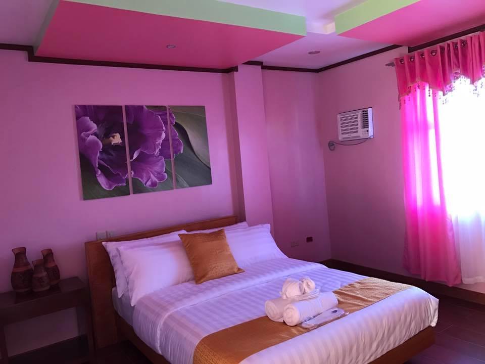 Royal Mansion Hotel Tabaco Esterno foto