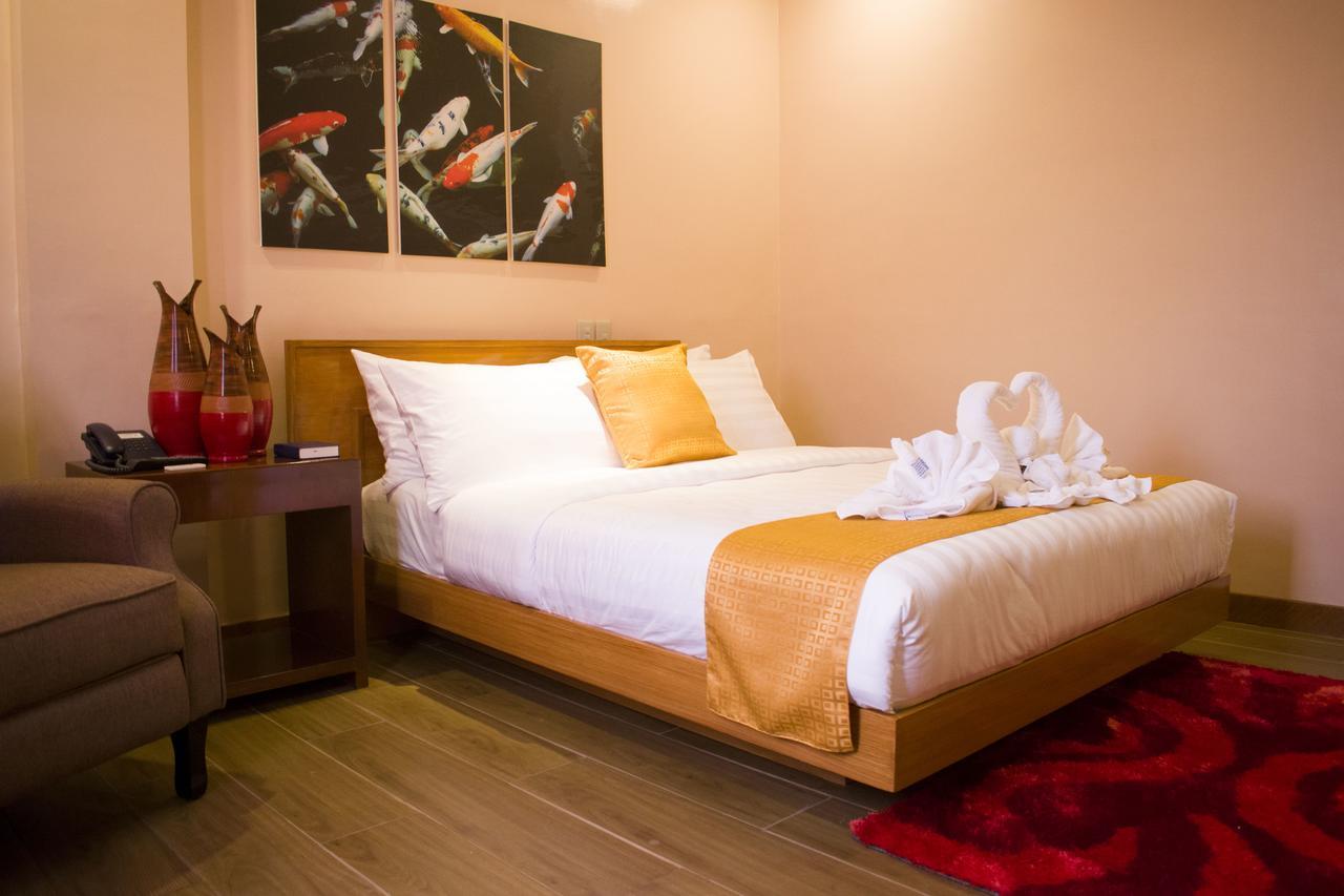 Royal Mansion Hotel Tabaco Esterno foto
