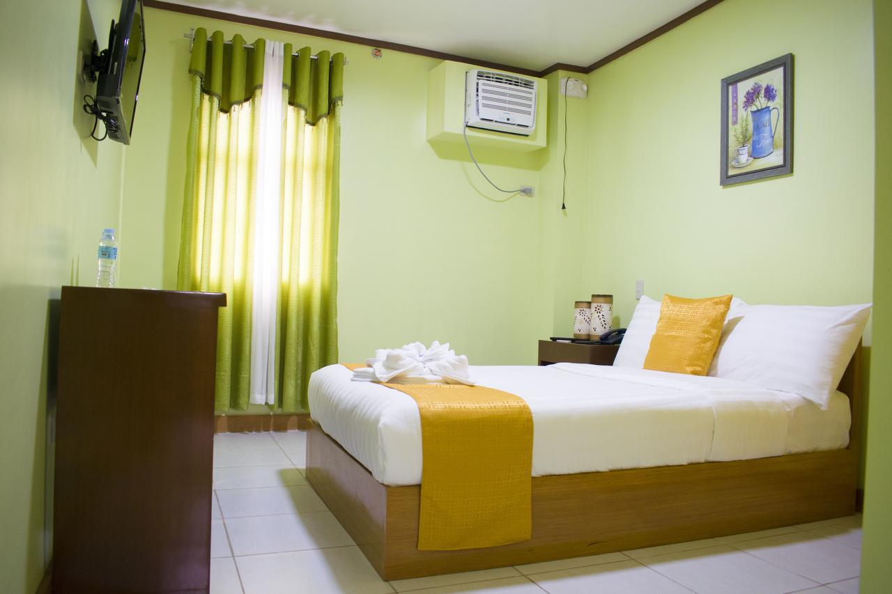 Royal Mansion Hotel Tabaco Esterno foto