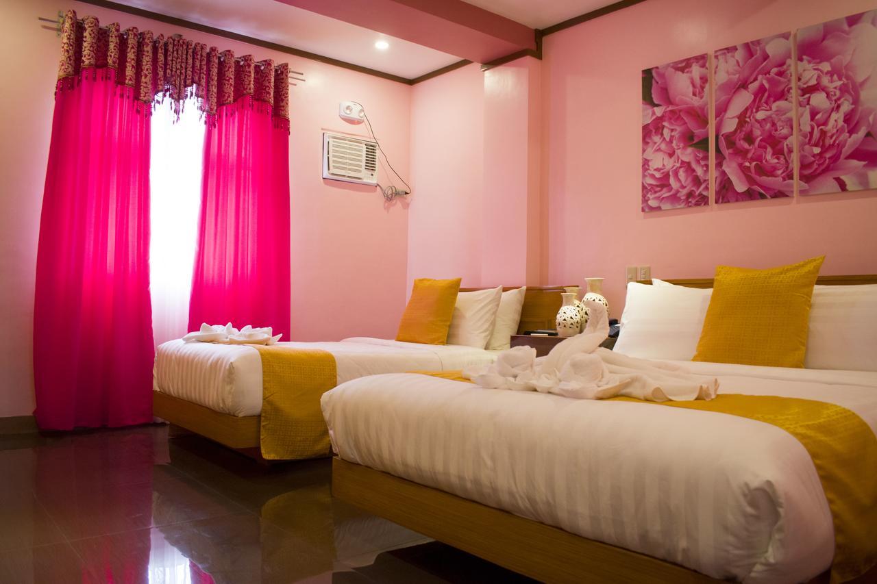 Royal Mansion Hotel Tabaco Esterno foto